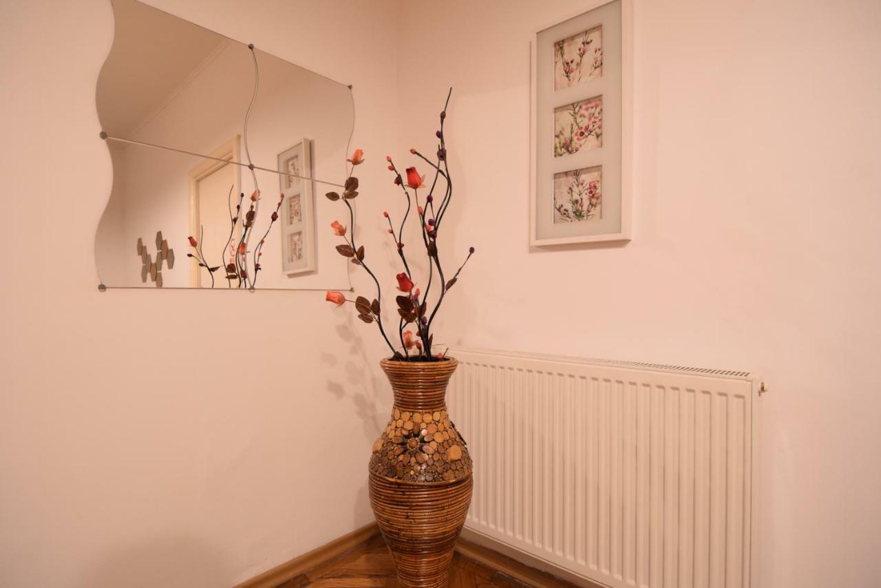 Appartement Resedinta Lui Calin - Downtown Park Cismigiu à Bucarest Extérieur photo