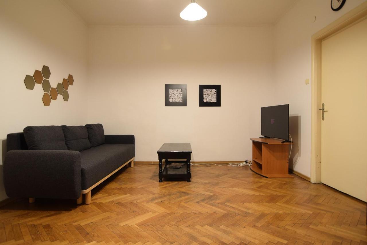 Appartement Resedinta Lui Calin - Downtown Park Cismigiu à Bucarest Extérieur photo