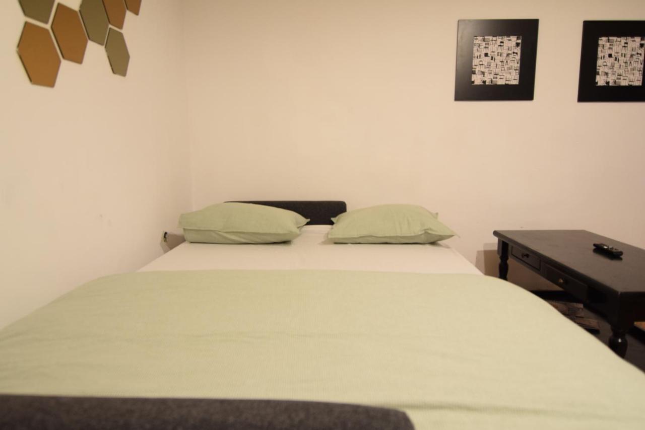 Appartement Resedinta Lui Calin - Downtown Park Cismigiu à Bucarest Extérieur photo